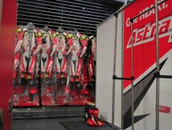 Cara Pebalap Astra Honda Merawat Baju Balap