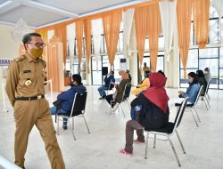 Gubernur Tinjau Lokasi Rapid Test Gratis