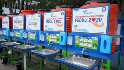 Peduli Warga Makassar, SP Pelindo IV Bantu 14 Unit Wastafel Portable