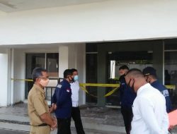 Penyidik Reskrim Polsek Tamalanrea Dampingi Tim Labfor Olah TKP Kebakaran Dinkes Sulsel