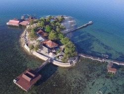 Inilah Pesona Keindahan Pulau Kayangan di Makassar