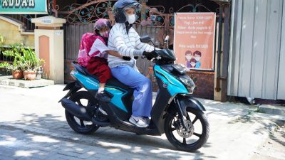 Jadi Pilihan Favorit, Simak Tips Berkendara Bersama Anak Menggunakan Yamaha Gear