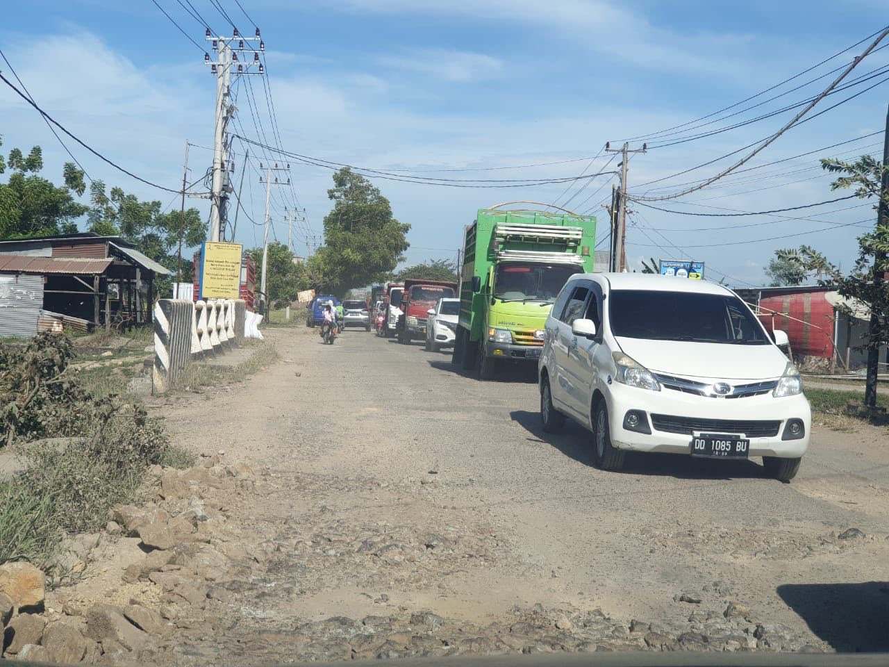 Kondisi jalan poros Sidrap - Soppeng