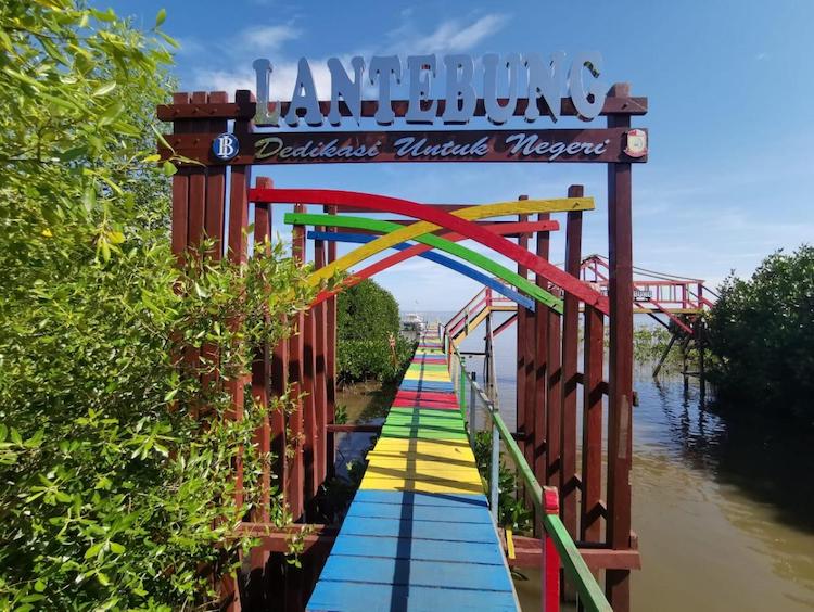 Wisata Mangrove Lantebung