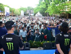 Ratusan Pelajar Mataram Meet & Greet dengan Duo Monster Energy Yamaha MotoGP
