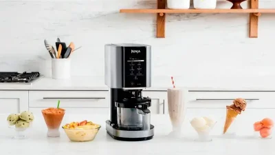 Mesin pembuat es krim