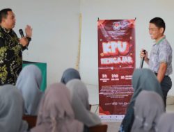Program “KPU Mengajar” KPU Soppeng Berlanjut di SMKN 4 Soppeng