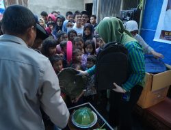 Bagi Seragam saat Reses di Jeneponto, Vonny: Saya Tidak Mau Kasus di NTT Terjadi di Sulsel