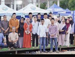 Ramadan, KPU Soppeng Sosialisasi Pemutakhiran Data Pemilih Lewat Aksi Bagi Takjil