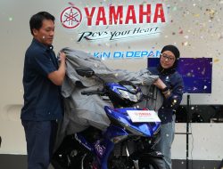 Perkuat Keunggulan Sang Raja Jalanan, Yamaha Launching MX King 150 Prima Pramac Livery di Jakarta Fair